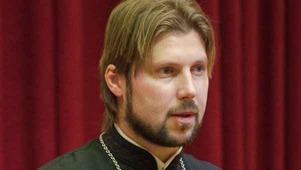 Russian priest Gleb Grozovsky is suspected of abusing two girls, aged nine and 12, in June 2013 (Photo from