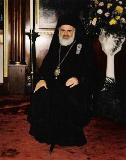 TNH File Photo Metropolitan Maximos of Pittsburgh has resigned from his position. His resignation was submitted to Archbishop Demetrios of America because of health problems that he has been facing in recent months.
